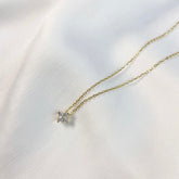 ROXY MOISSANITE CLOVER PENDENT NECKLACE